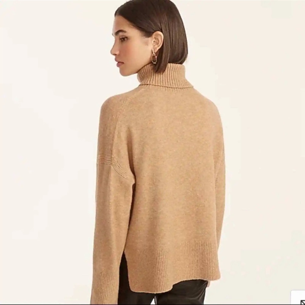 J. Crew Oversized Cream Turtleneck Soft Yarn Blend - Picture 3 of 9